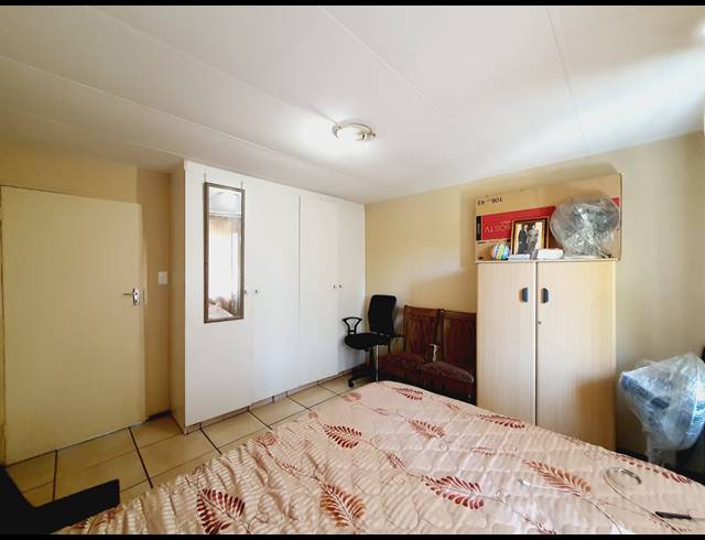 2 BEDROOM APARTMENT RENTED IN VORNA VALLEY